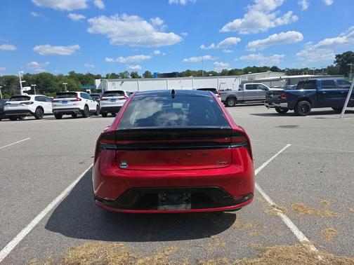 2025 Toyota Prius XLE