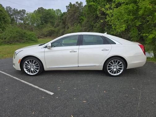 2013 Cadillac XTS Platinum