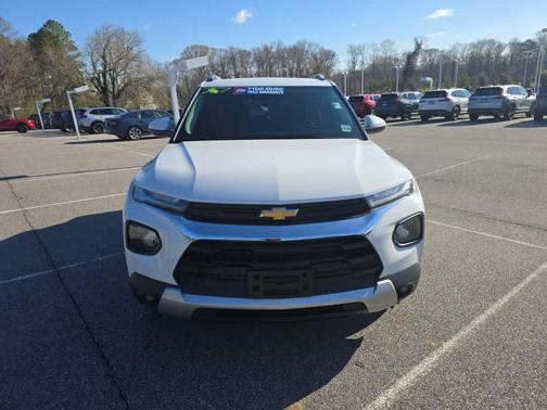 Summit White 2023 Chevrolet Trailblazer LT