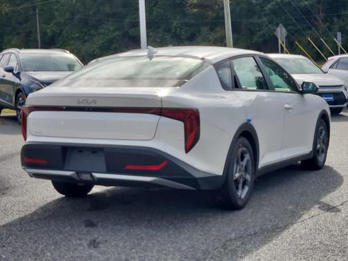 2025 Kia K4