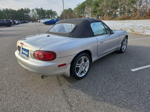 2005 Mazda MX-5 Miata Cloth