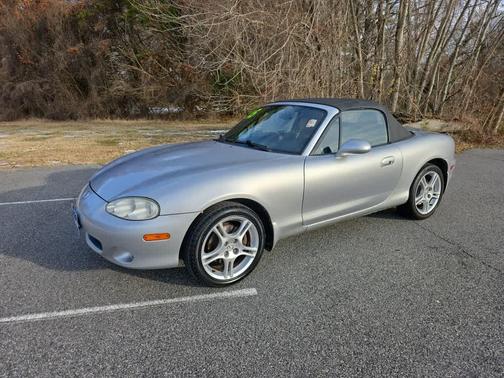 2005 Mazda MX-5 Miata Cloth