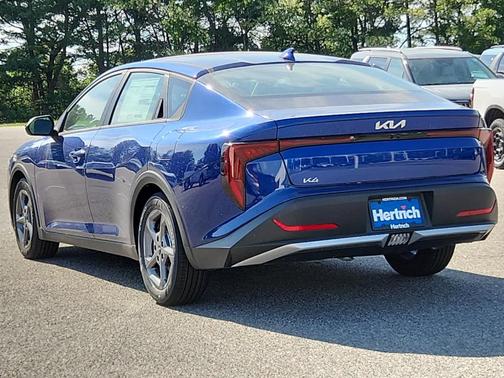 2025 Kia K4