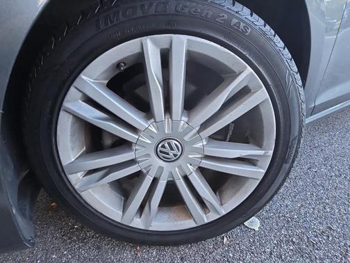 2015 Volkswagen Golf TDI SE 4-Door