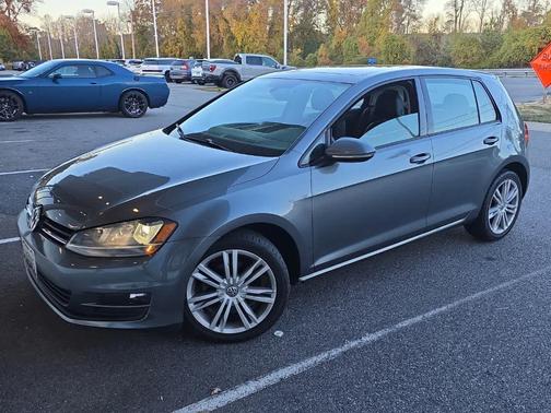 2015 Volkswagen Golf TDI SE 4-Door