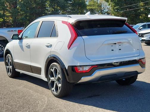 2025 Kia Niro EX Touring