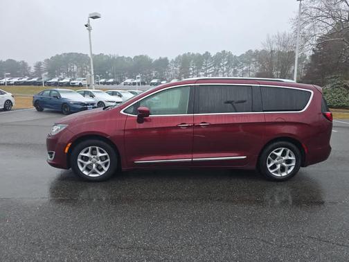 2019 Chrysler Pacifica Touring-L Plus