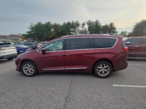 2019 Chrysler Pacifica Touring-L Plus