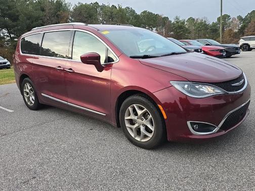 2019 Chrysler Pacifica Touring-L Plus