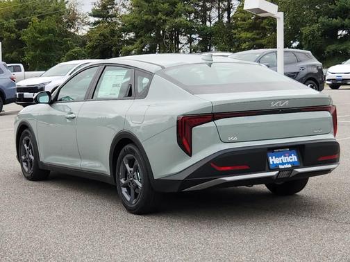 2025 Kia K4