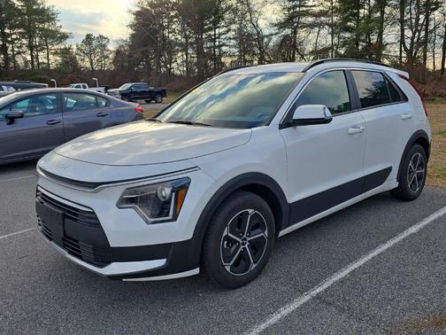 2023 Kia Niro EX