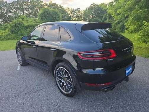 2018 Porsche Macan Sport Edition