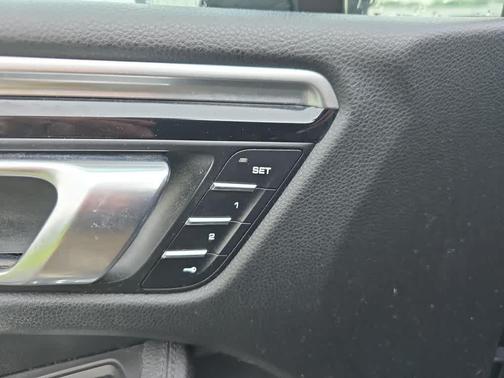 2018 Porsche Macan Sport Edition