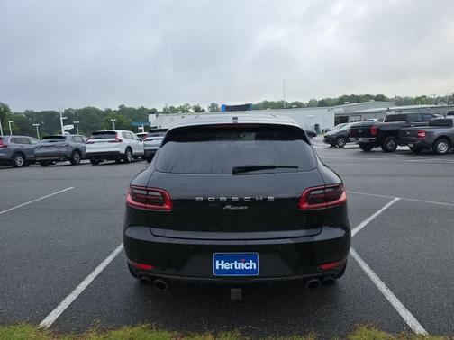 2018 Porsche Macan Sport Edition