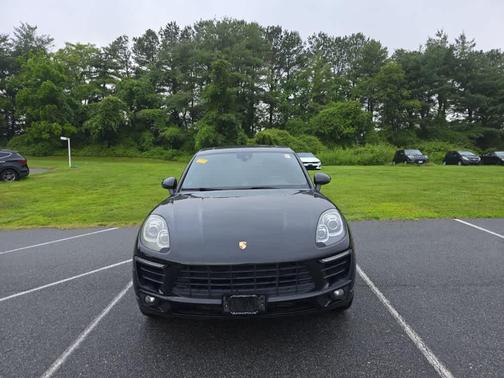2018 Porsche Macan Sport Edition