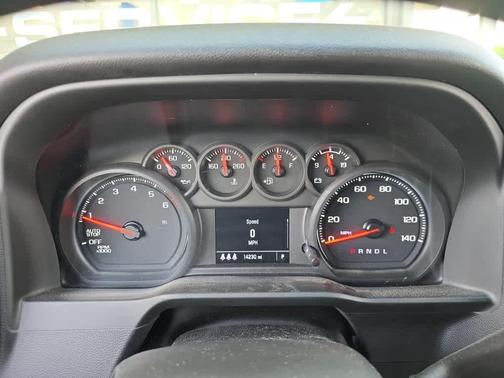 2024 Chevrolet Silverado 1500 Custom