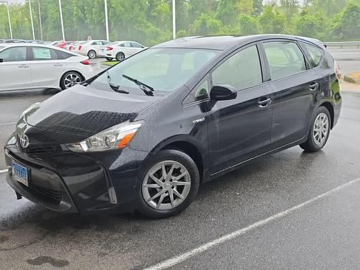 2015 Toyota Prius v Three