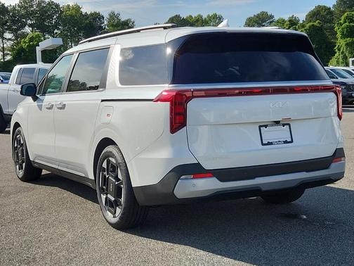 2025 Kia Carnival EX