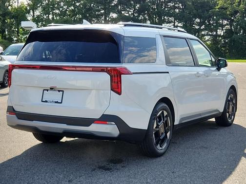 2025 Kia Carnival EX