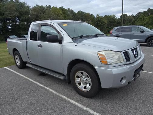2005 Nissan Titan XE King Cab