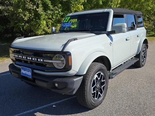 2023 Ford Bronco Outer Banks