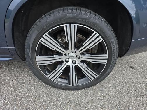 2022 Volvo XC90 T6 Inscription 6 Passenger
