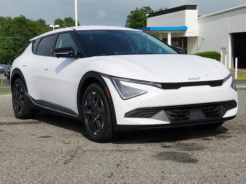2025 Kia EV6 Light