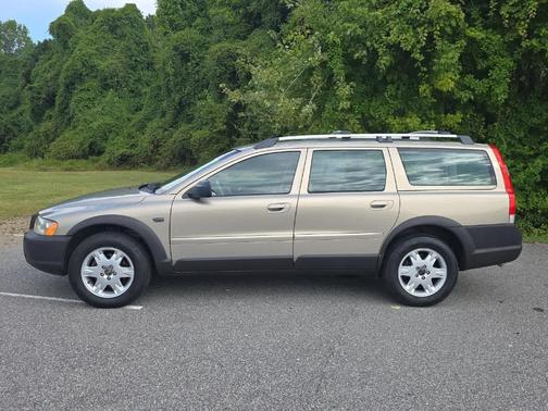2005 Volvo XC70 2.5T