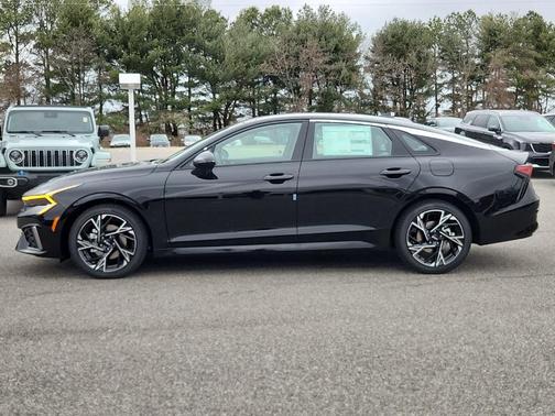 2025 Kia K5 GT-Line