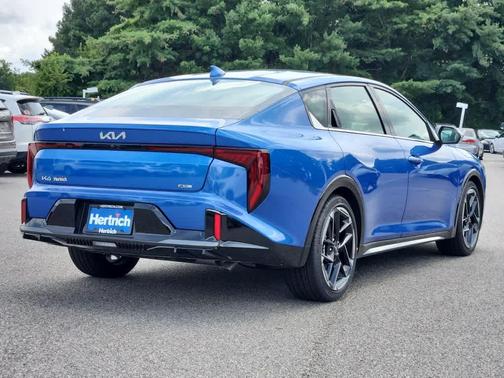 2025 Kia K4 GT-Line