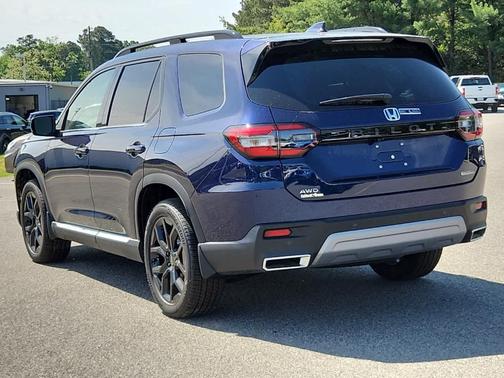 2025 Honda Pilot TOURING+