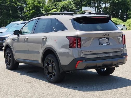 2025 Kia Sorento X-Line EX