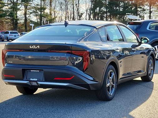 2025 Kia K4