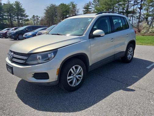 2015 Volkswagen Tiguan Auto S