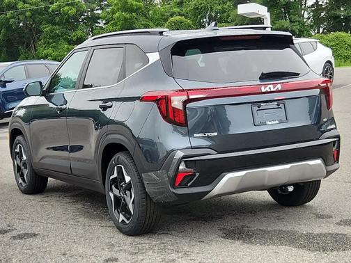 2025 Kia Seltos EX