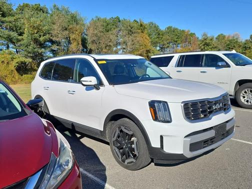 2023 Kia Telluride S