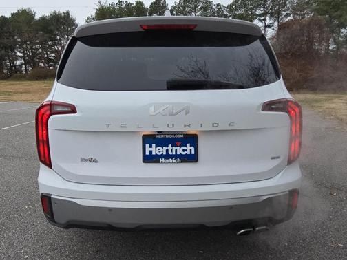 2023 Kia Telluride S