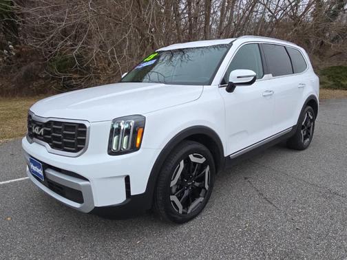 2023 Kia Telluride S
