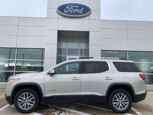 2017 GMC Acadia SLE-2