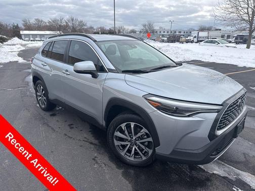 2022 Toyota Corolla Cross XLE