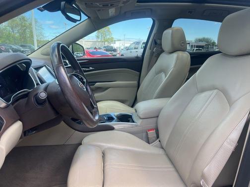 Silver Coast Metallic 2015 Cadillac SRX Luxury Collection