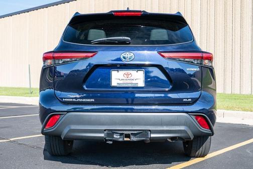 2020 Toyota Highlander Hybrid XLE
