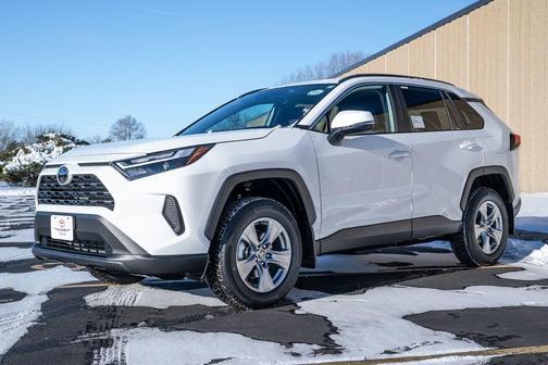 2025 Toyota RAV4 XLE