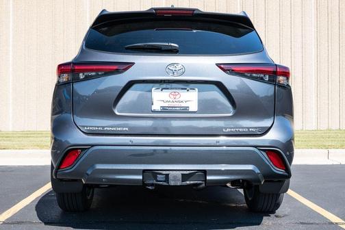 2025 Toyota Highlander 