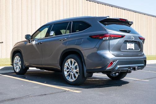 2025 Toyota Highlander 