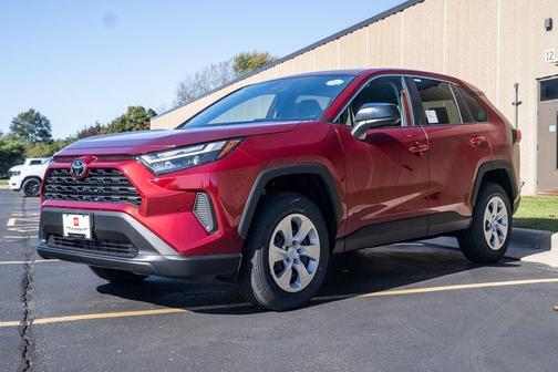 2025 Toyota RAV4 LE