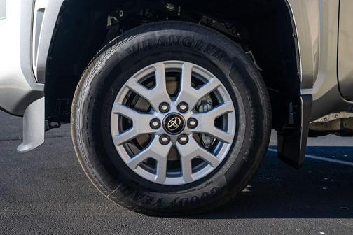 2025 Toyota Tacoma SR5