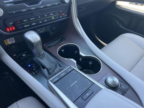 Eminent White Pearl 2022 Lexus RX 350 Base