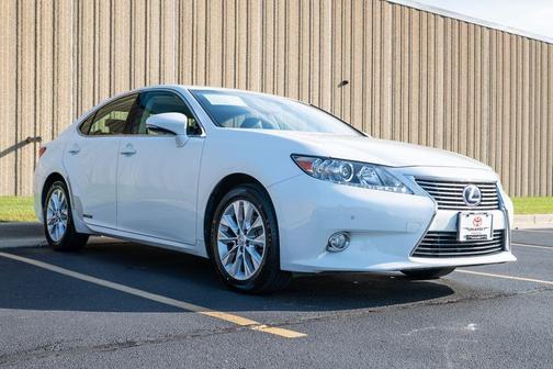 2013 Lexus ES 300h Base