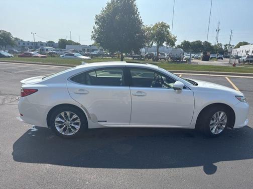 2013 Lexus ES 300h Base